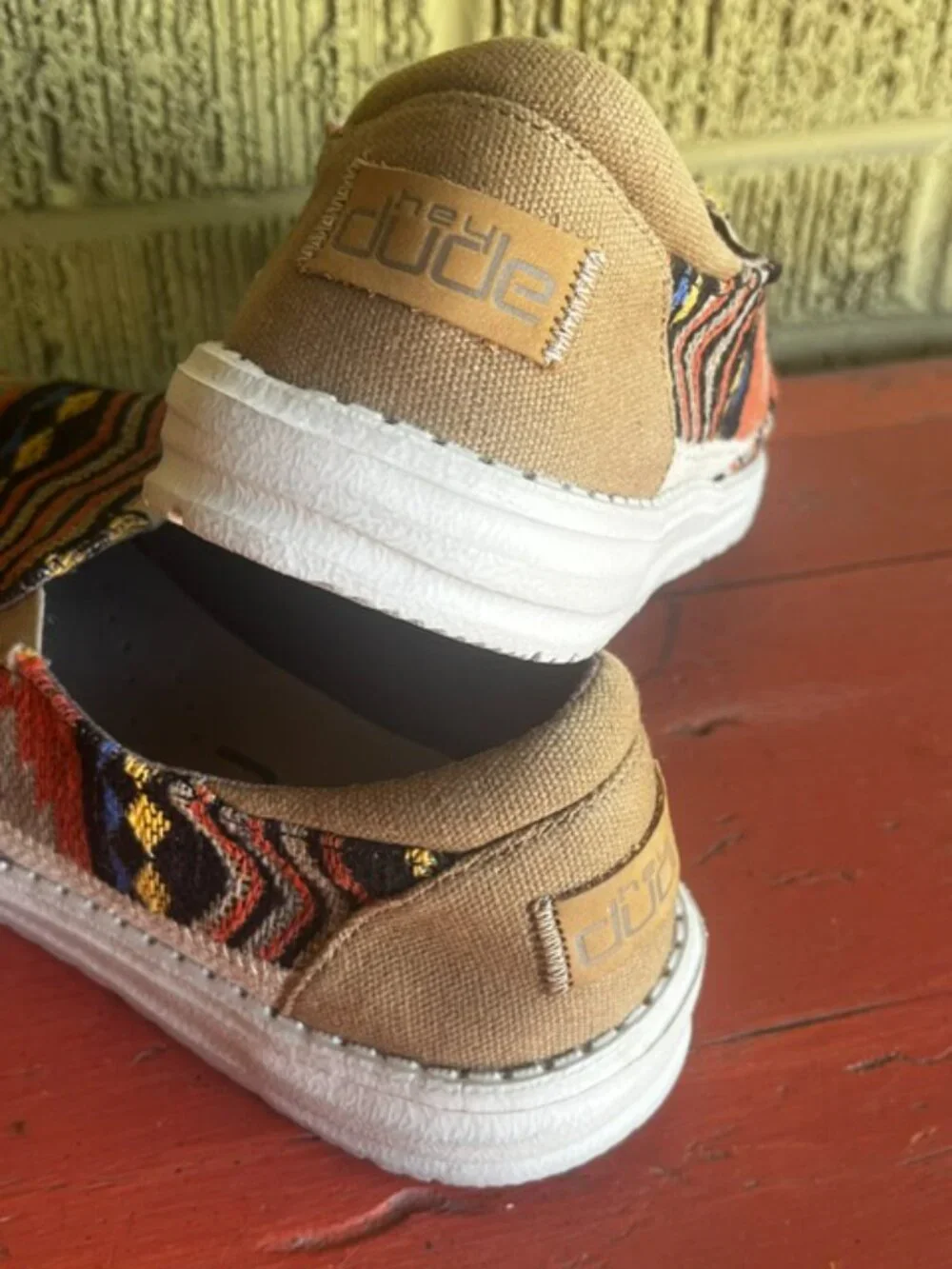 Hey Dude am selling